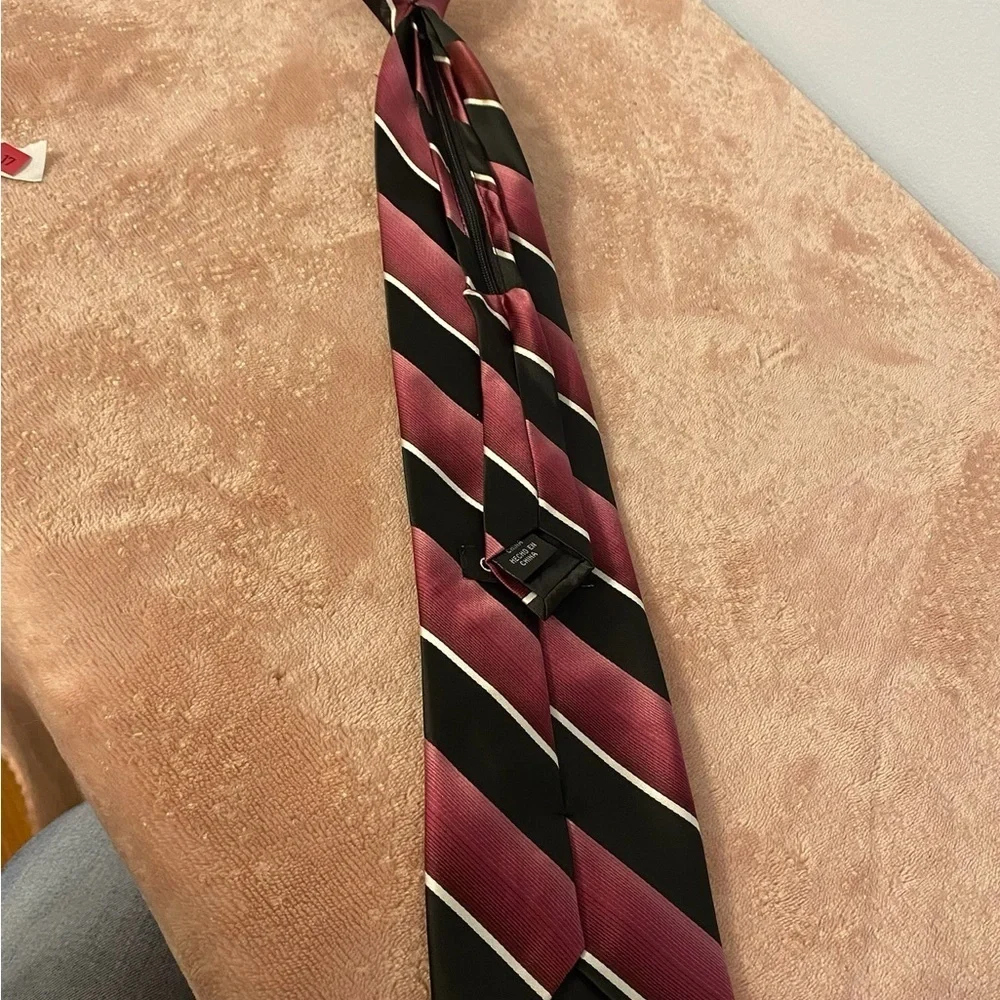 George Elegant Black and Red Striped Tie